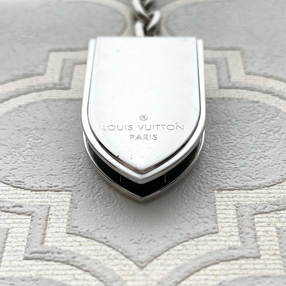 Authentic Louis Vuitton Ogive money Clip on chain - Picture 5 of 6